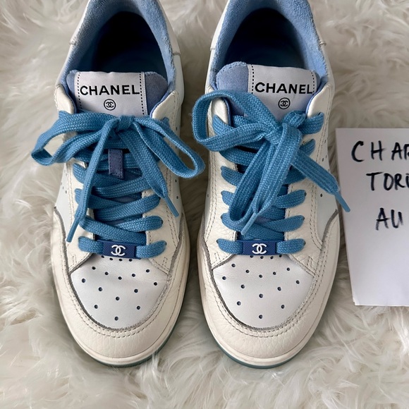 Chanel interlocking CC sneakers - Picture 3 of 12